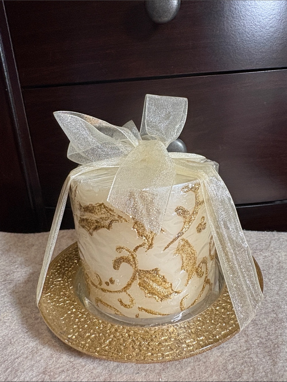 ⭐️ Elegant Gold Glitter Candle Holder & Candle with Sheer Bow